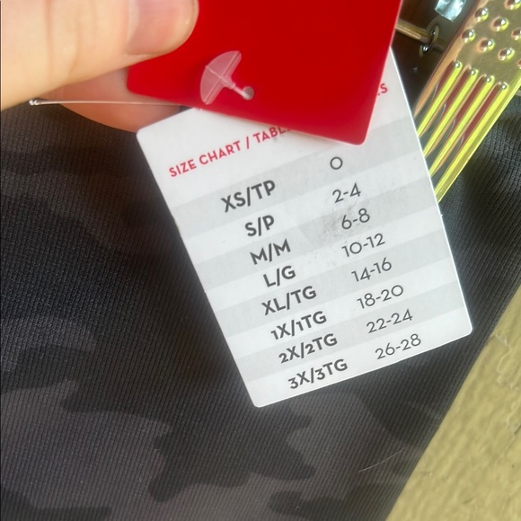 SPANX Ecocare Seamless Leggings Black Camo - Picture 7 of 7